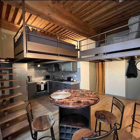 Chez Alam A Hotel De Ville 리옹 외부 사진