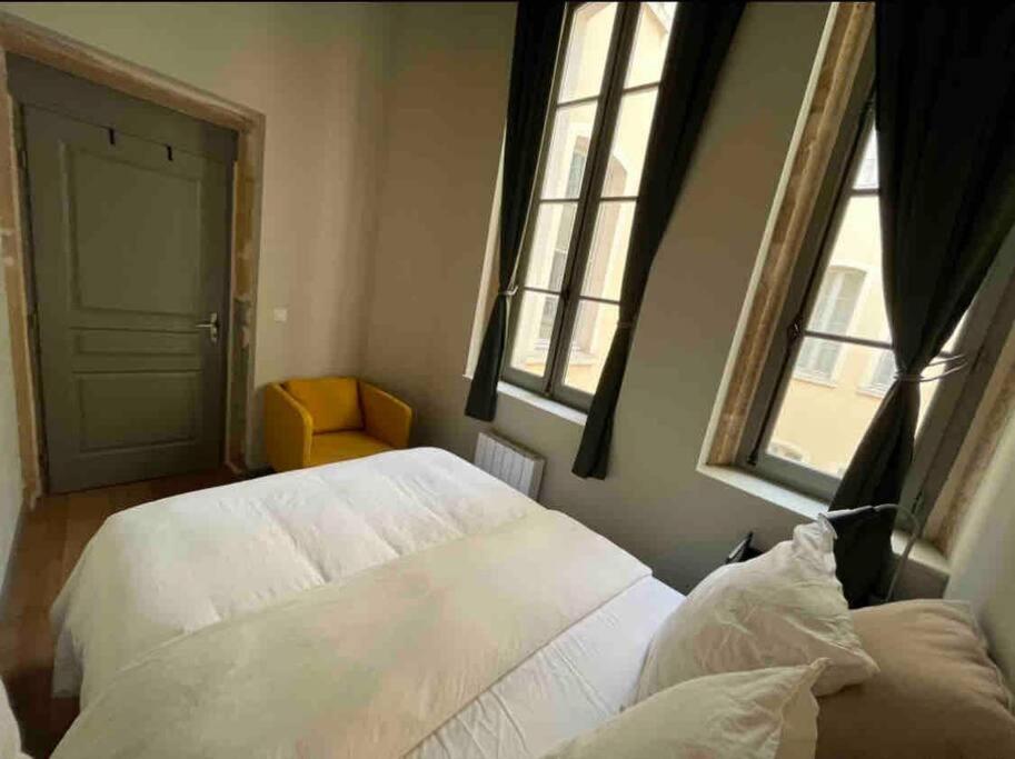 Chez Alam A Hotel De Ville 리옹 외부 사진